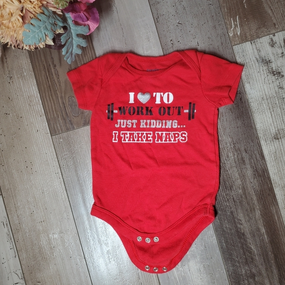 Garanimals Size 12m Red Graphic Short Sleeve Baby Onesie Bodysuit EUC